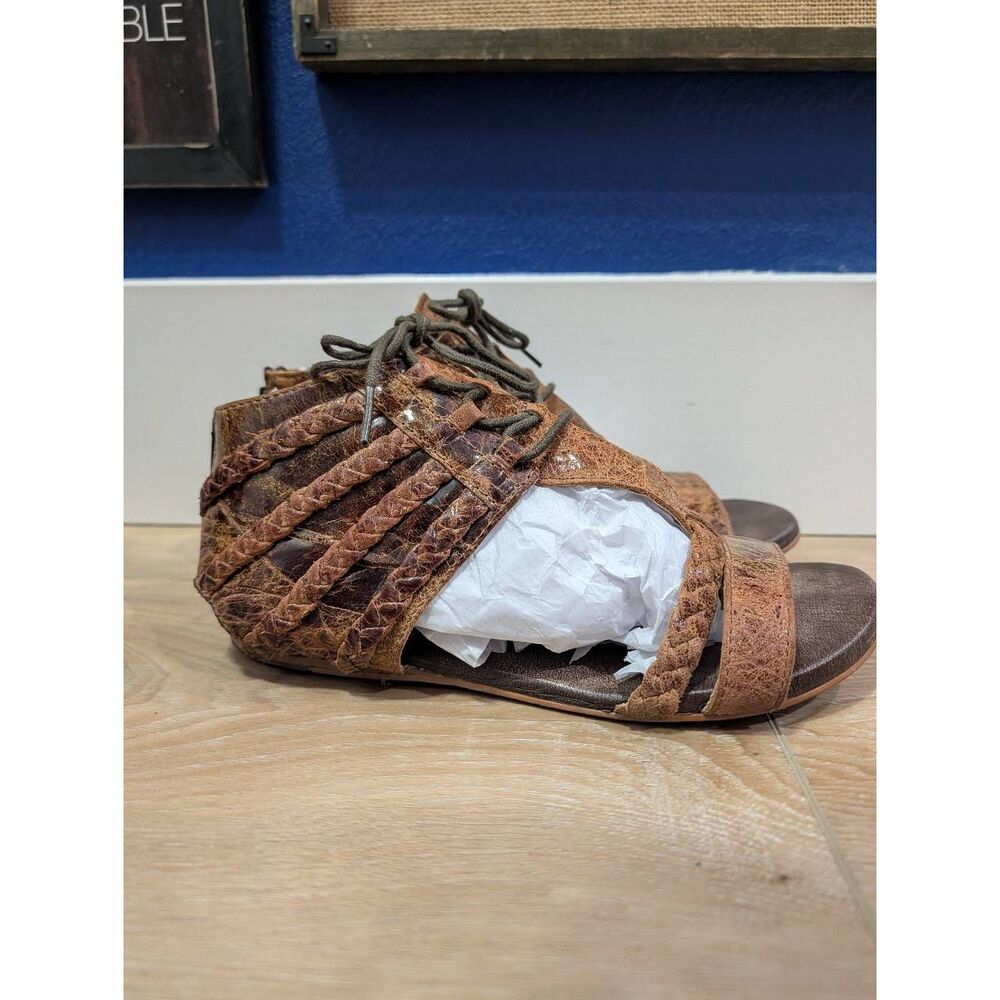 Roan Poppy Gladiator Sandals Womens 8.5 Brown Distressed Leather Braided Zip